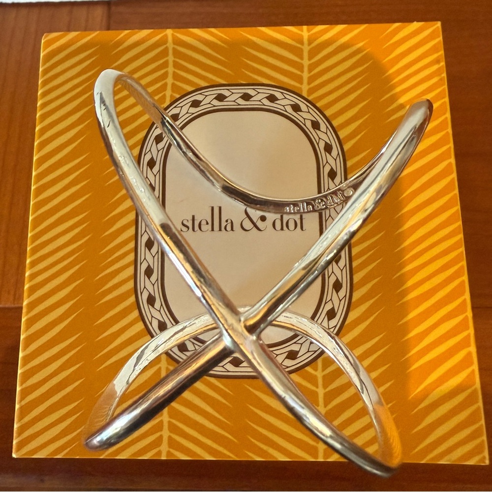 Stella & Dot Sculptural Cuff